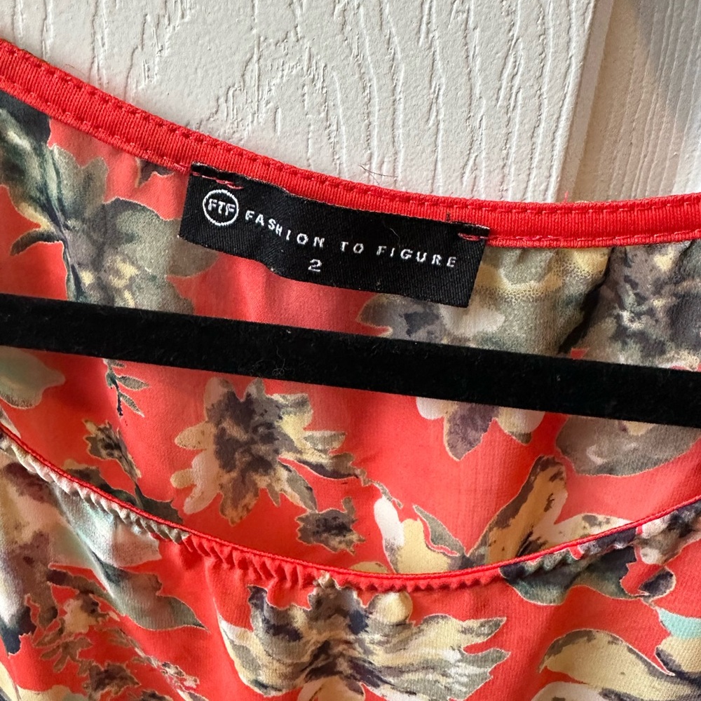 Fashion to figure floral blouse